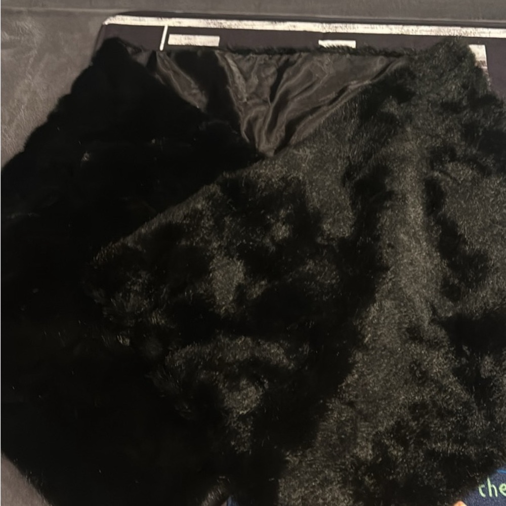 Valerie Stevens Black Faux Fur Accent